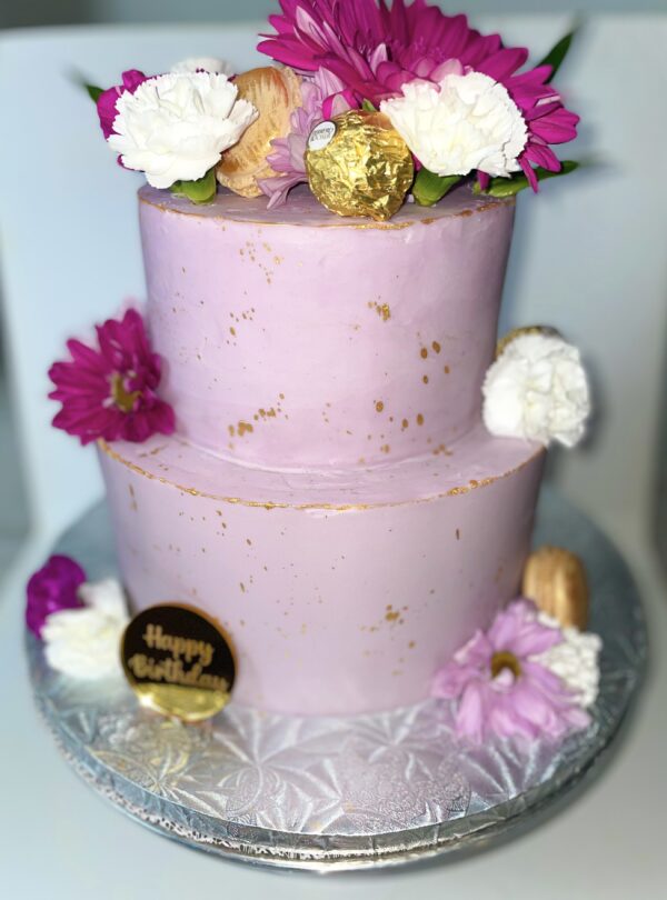 Custom Cakes - Image 3